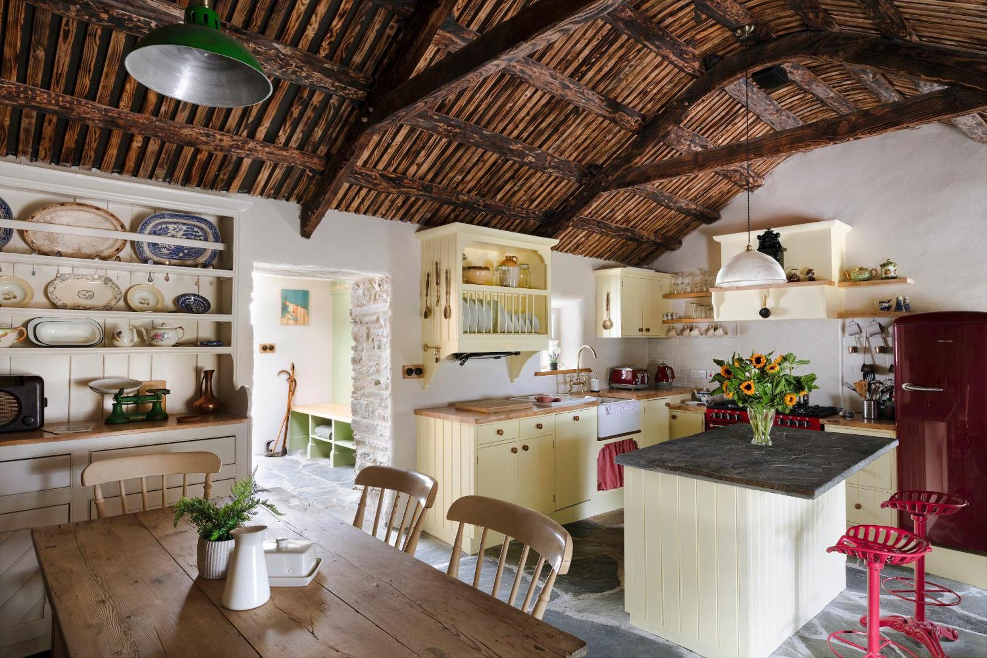 Secluded Thatched Cottage, Near Beaches & Hill Walking Rashenny Εξωτερικό φωτογραφία